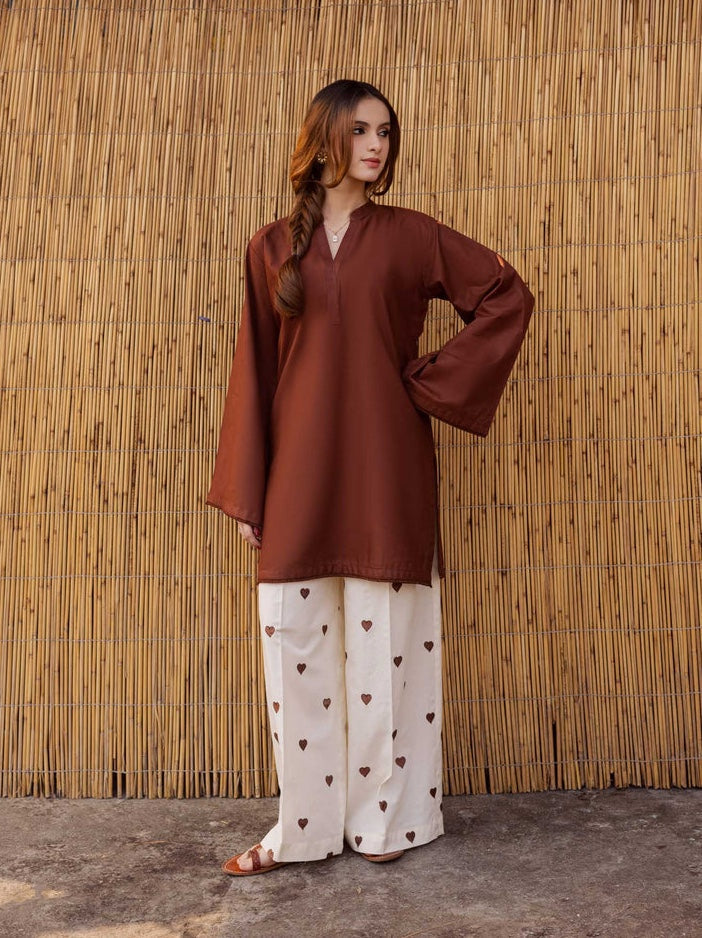Playful Hearts – Solid Kurta with Printed Trousers