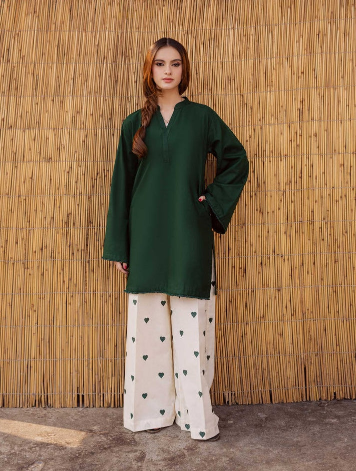 Playful Hearts – Solid Kurta with Printed Trousers