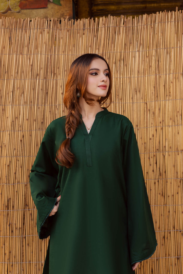 Playful Hearts – Solid Kurta with Printed Trousers