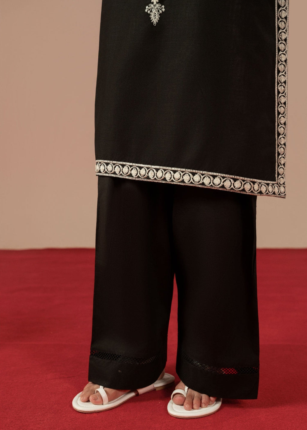 Midnight Grace – Embroidery 3PC Suit