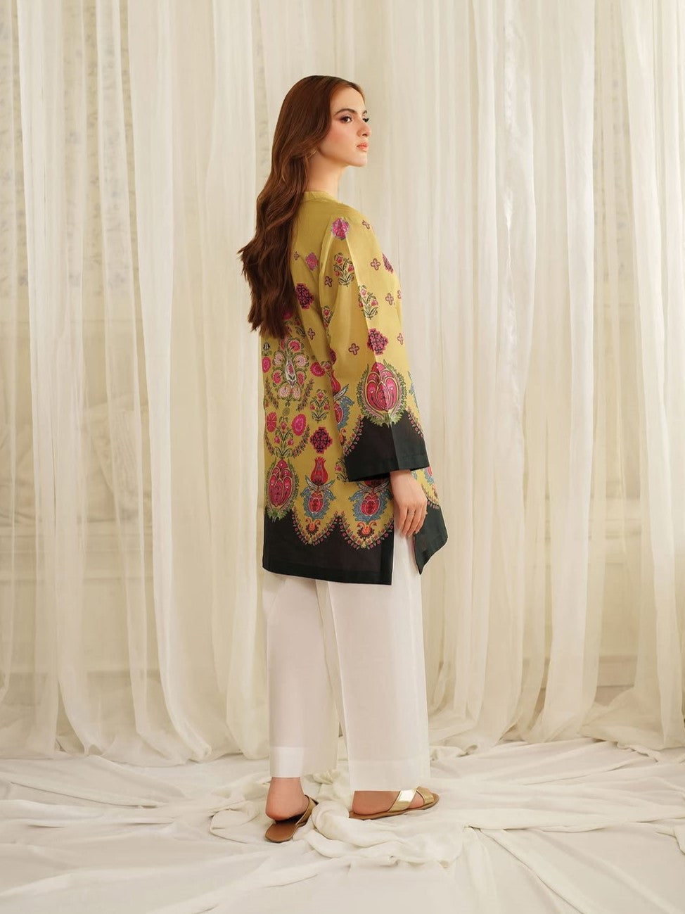 Arwa – Golden Bloom Digital Printed Co-Ord Set