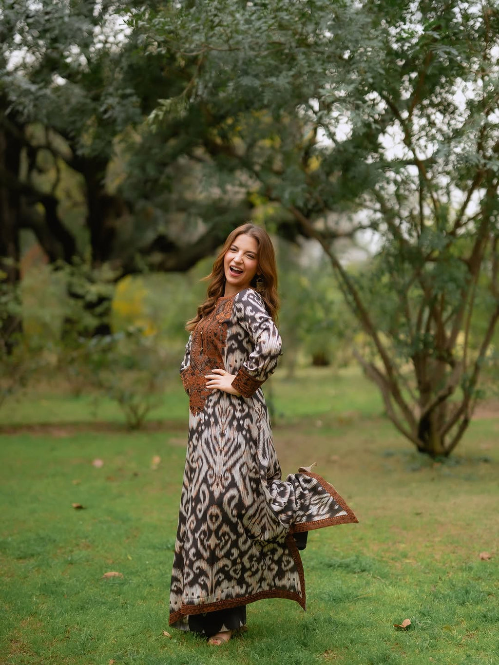 Sahar Embroidered Patch Kaftaan