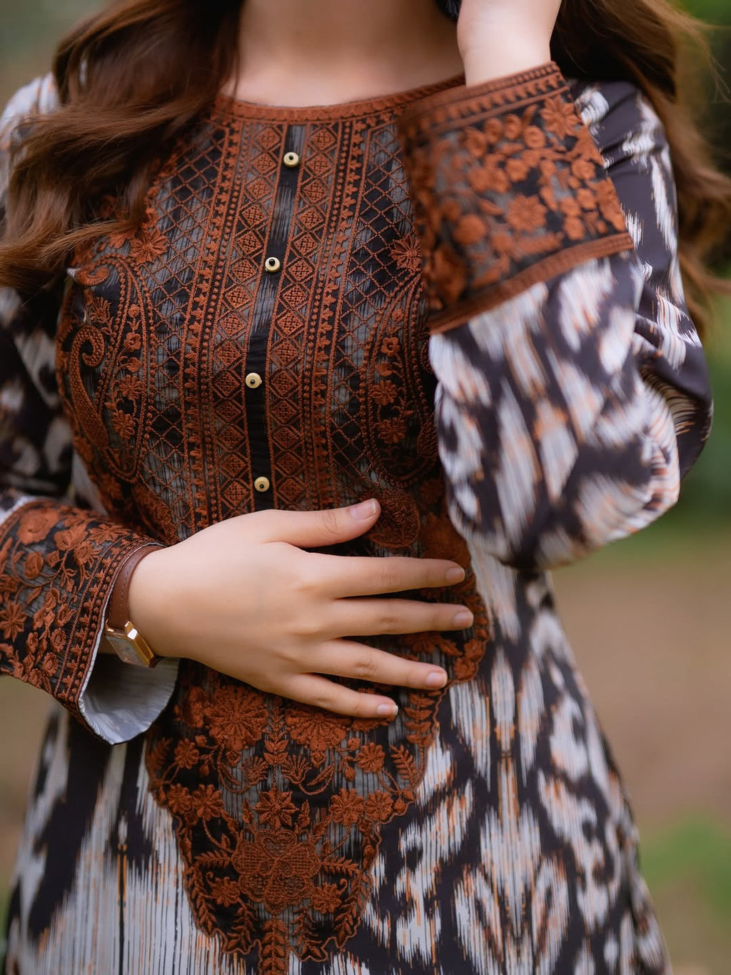 Sahar Embroidered Patch Kaftaan